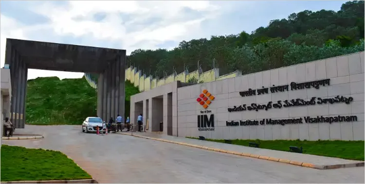 IIM Visakhapatnam MBA Fees 2025